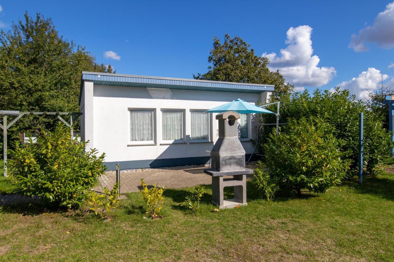 Bungalow Am Waldrand Barth Exterior photo